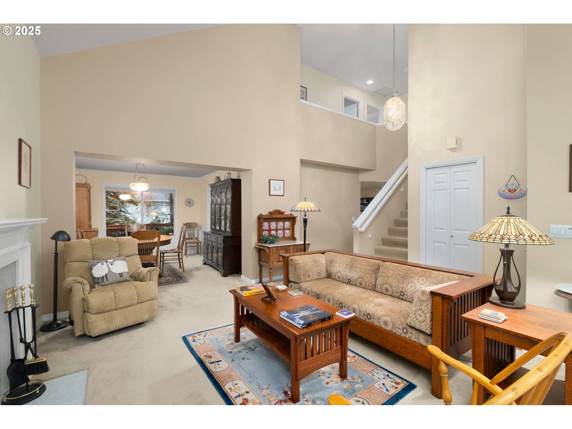 Portland, OR 97219,5007 SW CANTERBURY LN