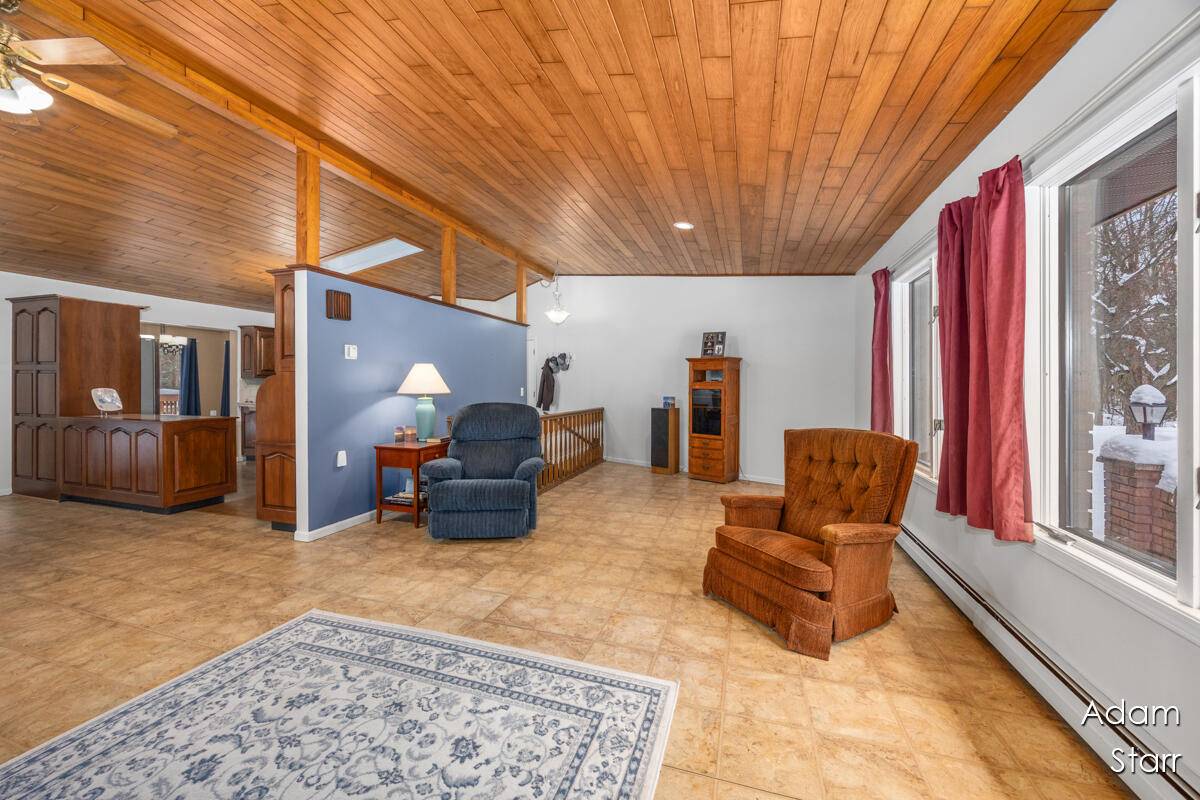 Wyoming, MI 49509,945 60th ST SW