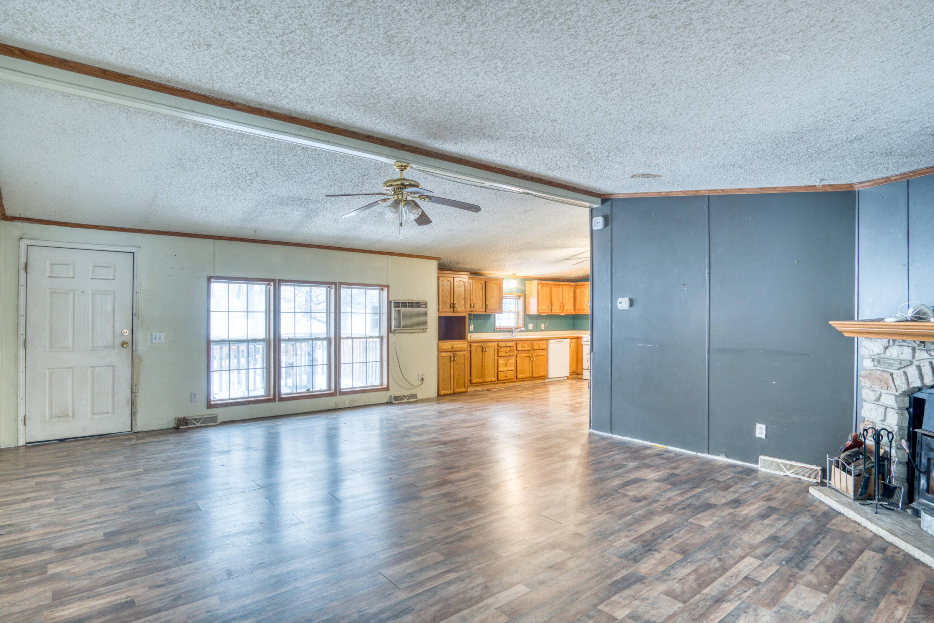 White Cloud, MI 49349,1041 S Poplar AVE