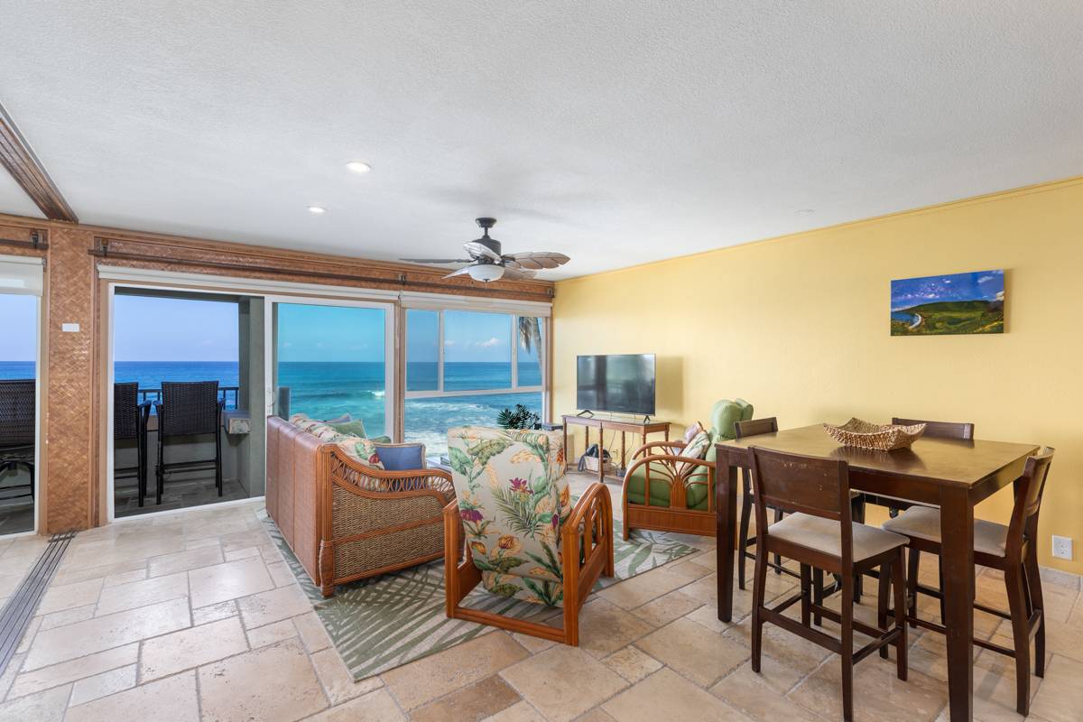 Kailua-kona, HI 96740,76-6268 ALII DR #302C