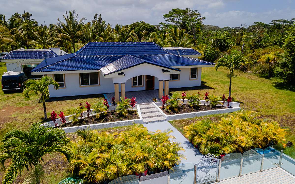 Keaau, HI 96749,15-1660 3RD AVE