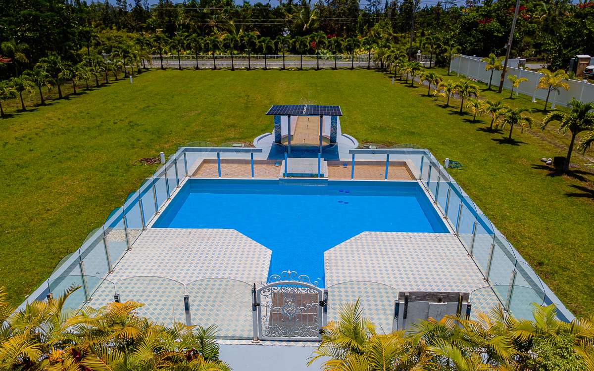 Keaau, HI 96749,15-1660 3RD AVE