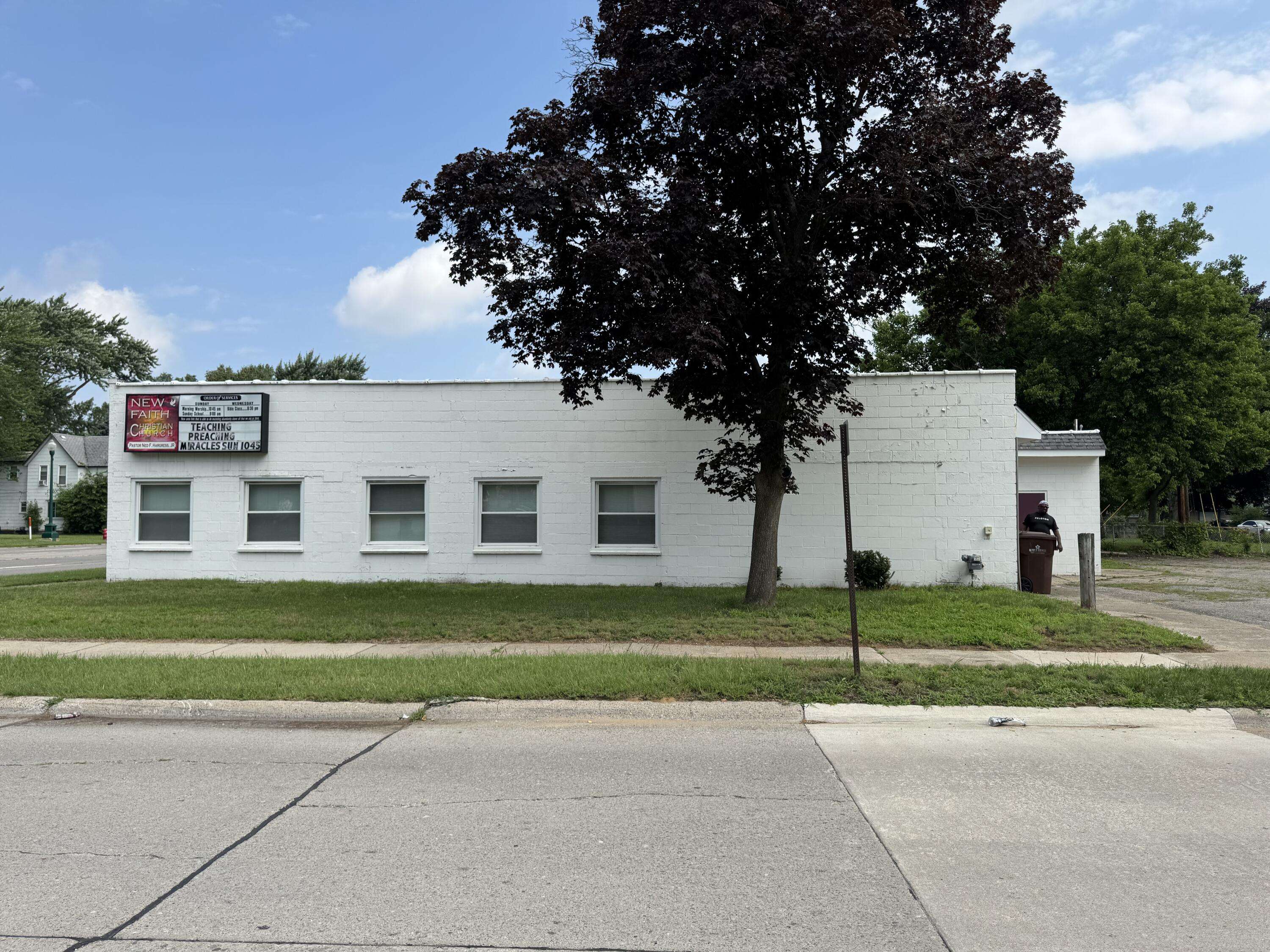 Wayne, MI 48184,5455 S Wayne RD