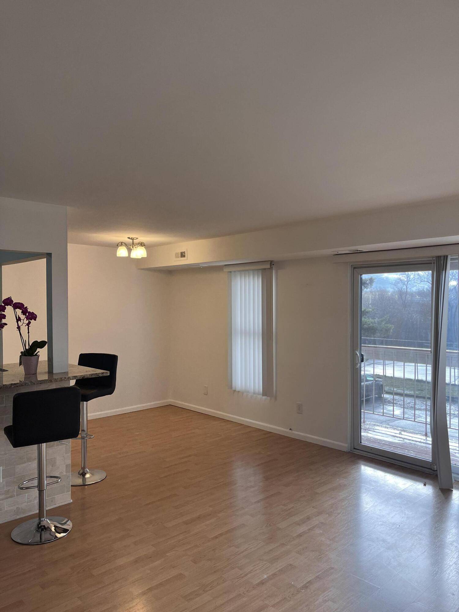 Farmington Hills, MI 48334,30445 W 14 Mile RD #59