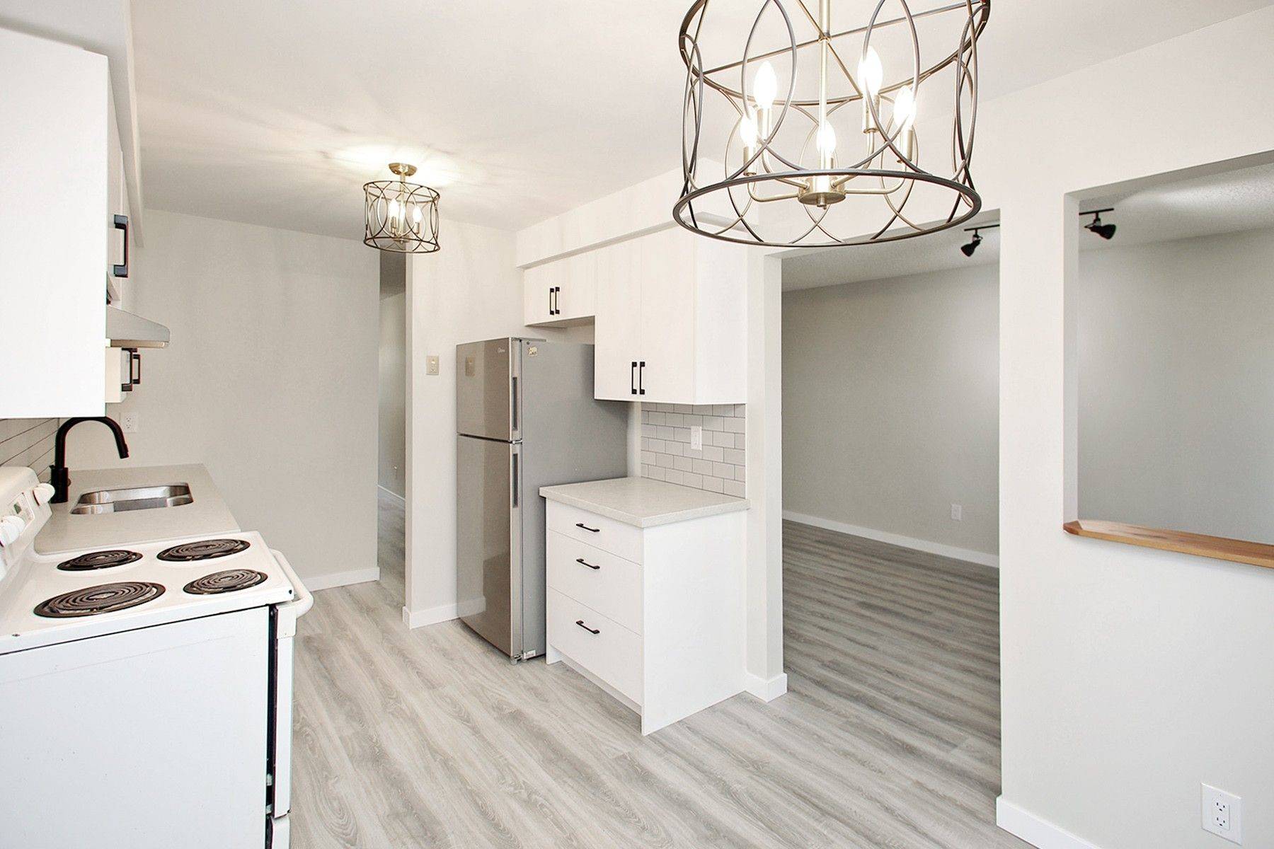 Ajax, ON L1S 3R4,27 Parker CRES