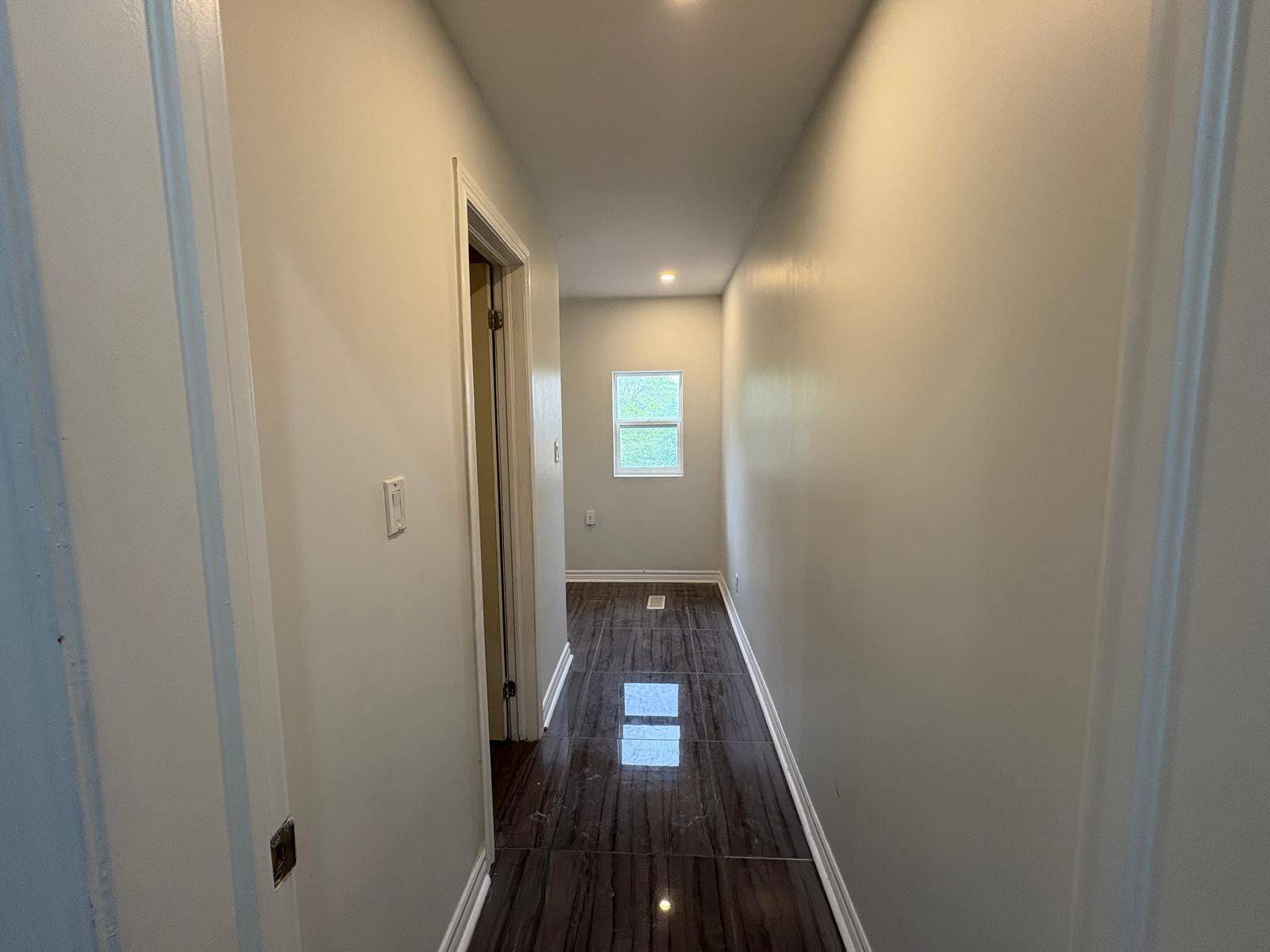 Toronto E08, ON M1M 3A4,35 Duncombe BLVD #2B