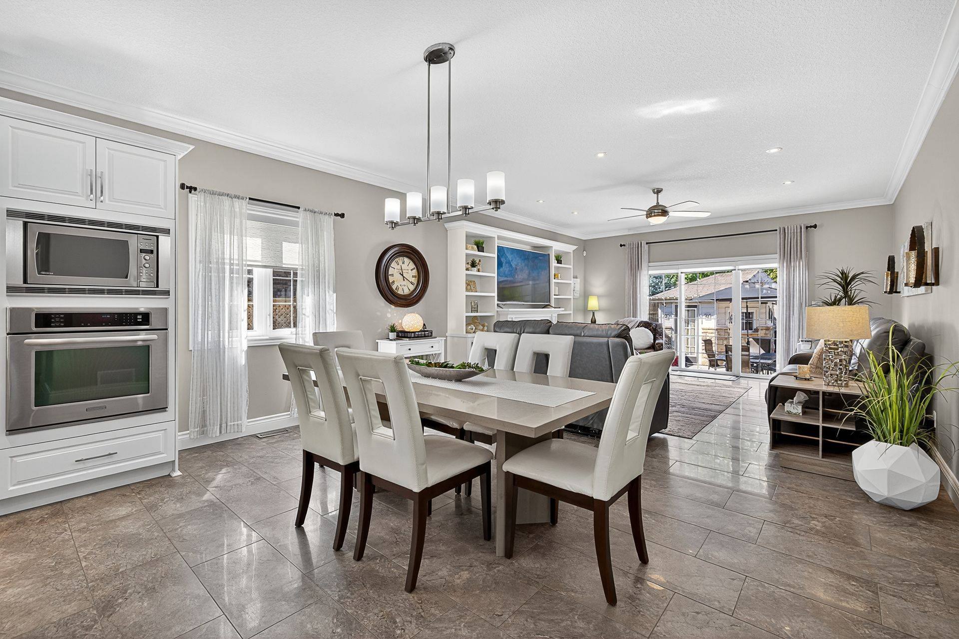 Whitby, ON L1M 0G7,21 Corvinelli DR