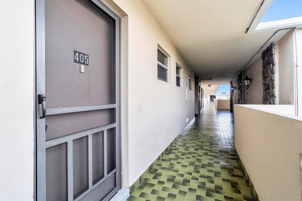 Miami, FL 33179,1690 NE 191st St #405-1