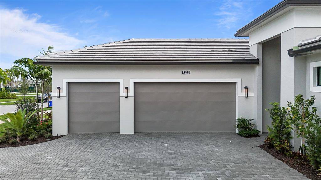 Westlake, FL 33470,5303 SAINT ARMANDS WAY
