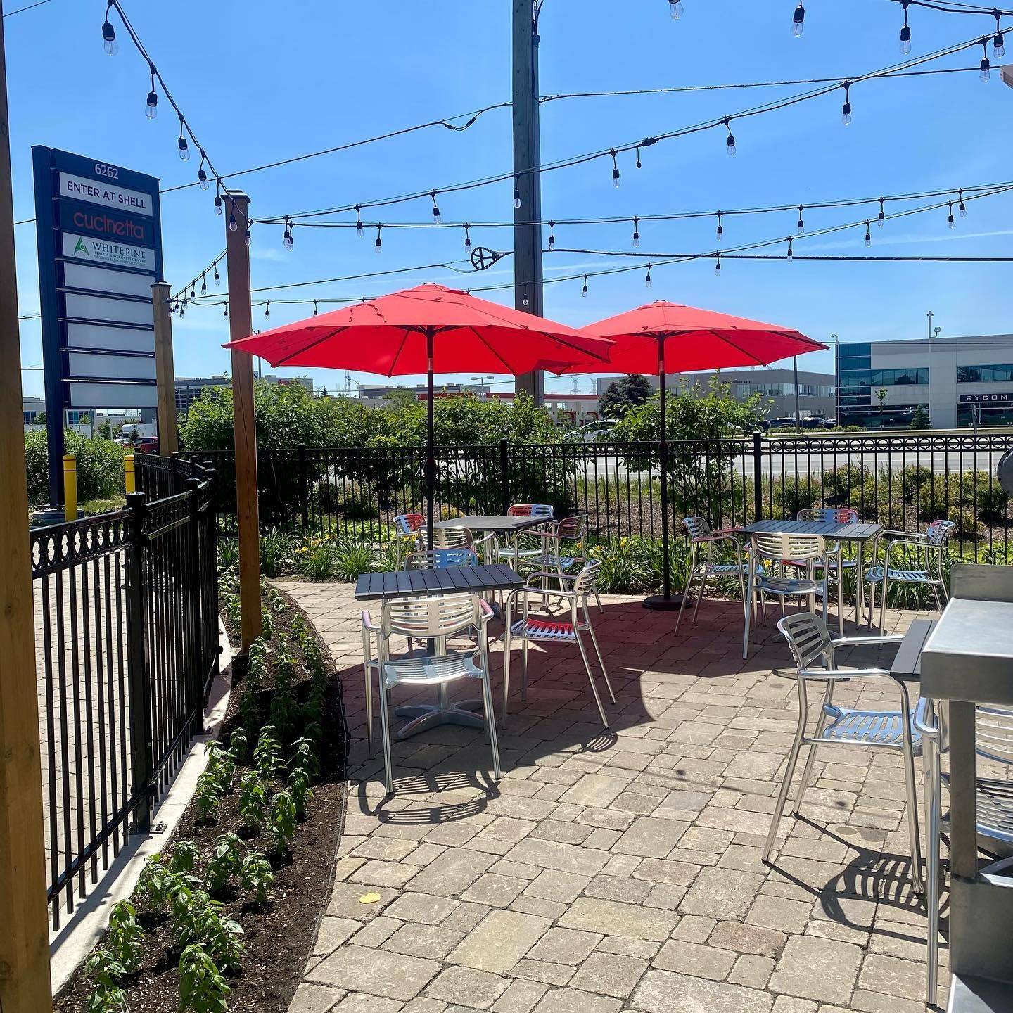 Vaughan, ON L4H 5E7,6262 Highway 7 N/A #Unit 8