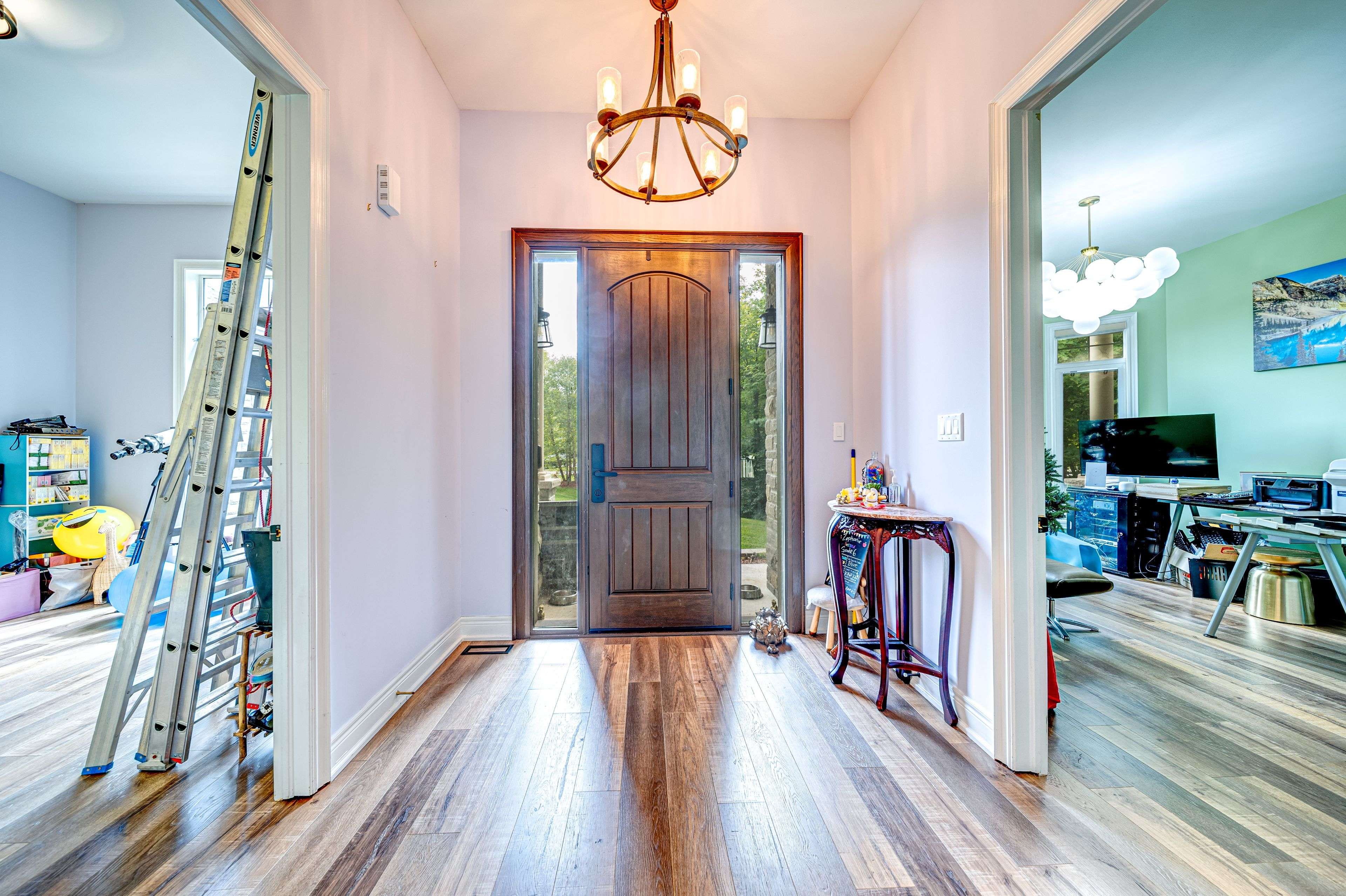 East Gwillimbury, ON L0G 1M0,26 Pelosi WAY