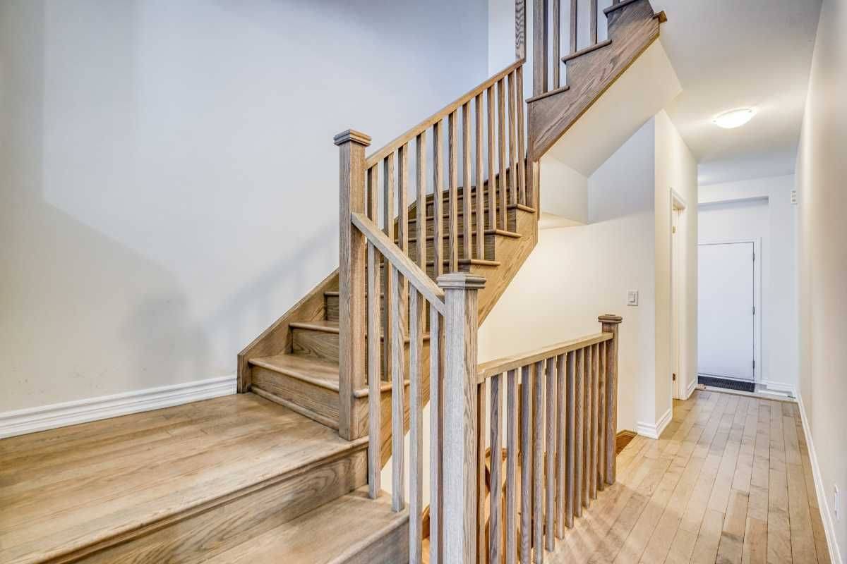 Markham, ON L6C 2A5,48 Harvey Bunker CRES