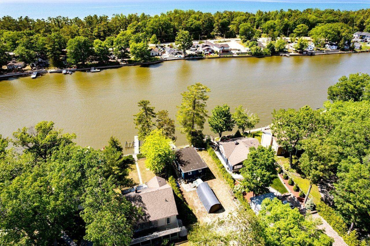 Wasaga Beach, ON L9Z 2W6,1250 River RD W