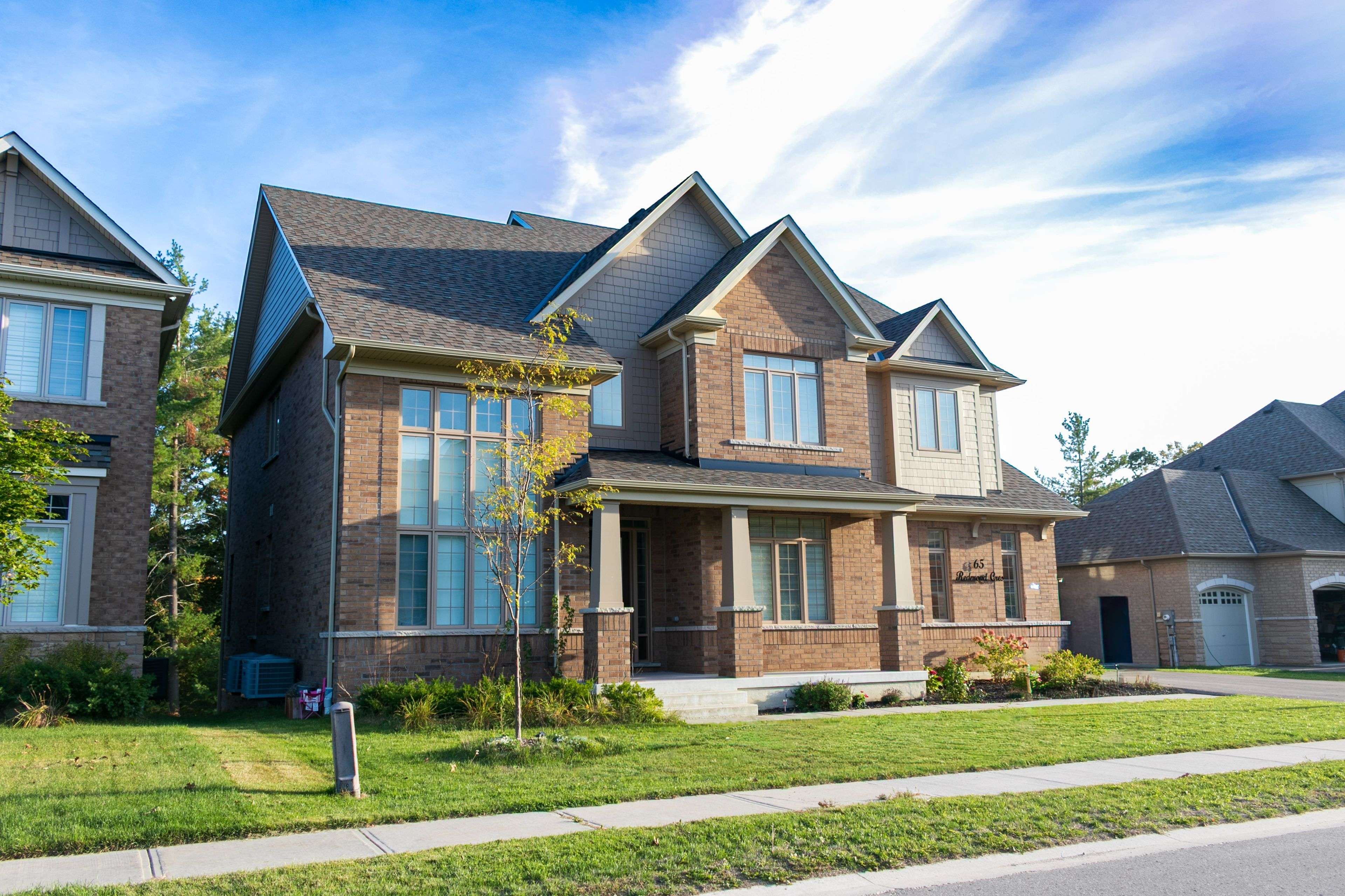 Springwater, ON L9X 1Z8,65 Redmond CRES