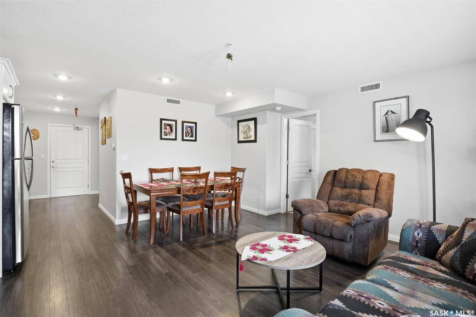 Saskatoon, SK S7T 0Y6,106 Willis CRESCENT #3101