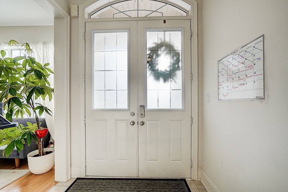 Oakville, ON L6H 0T4,455 Threshing Mill BLVD