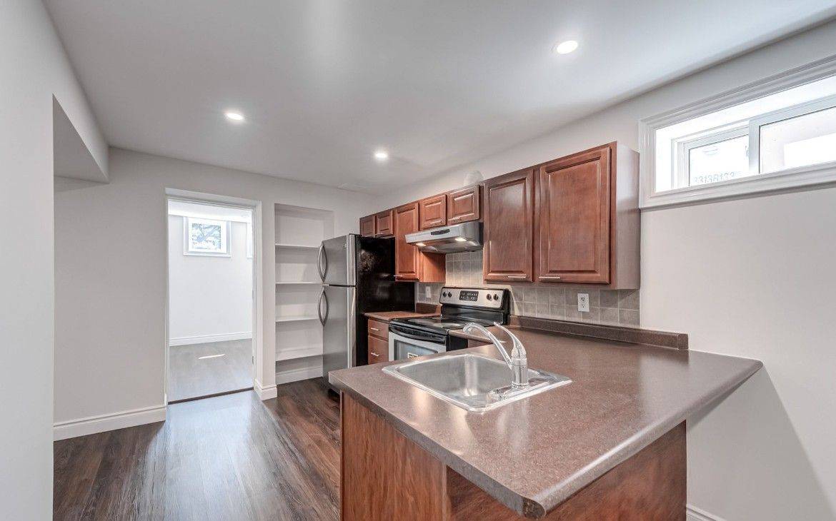 Toronto W08, ON M9C 1S9,47 RAYSIDE DR #Bsmt