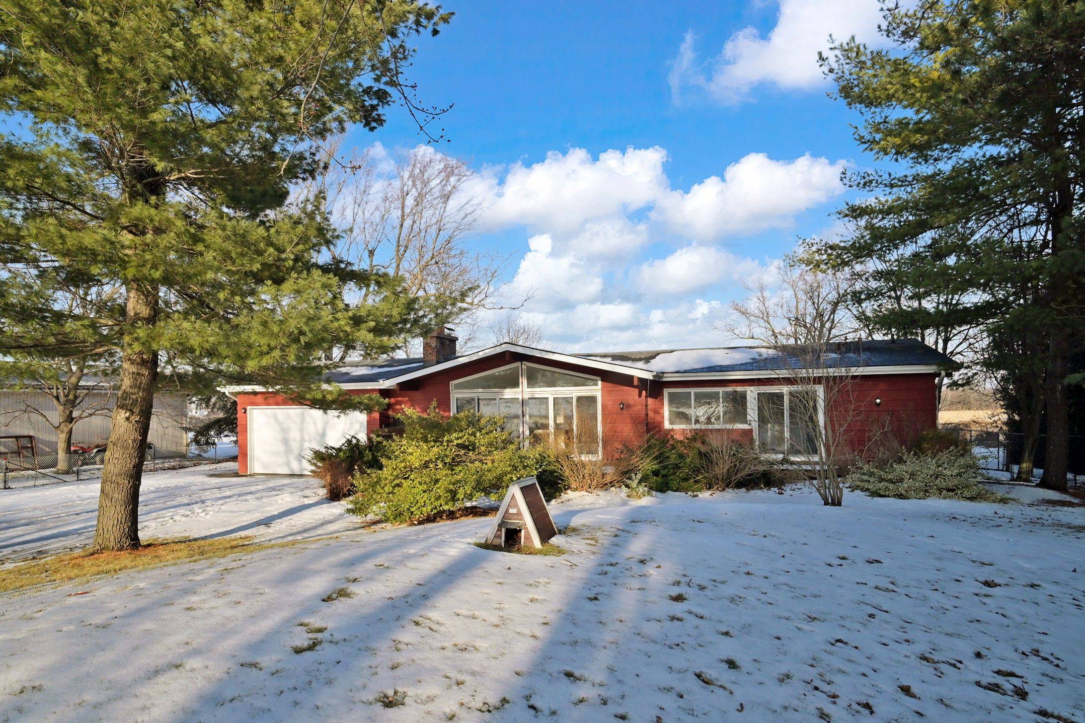 Halton Hills, ON L7G 4S6,8357 Fifth Line