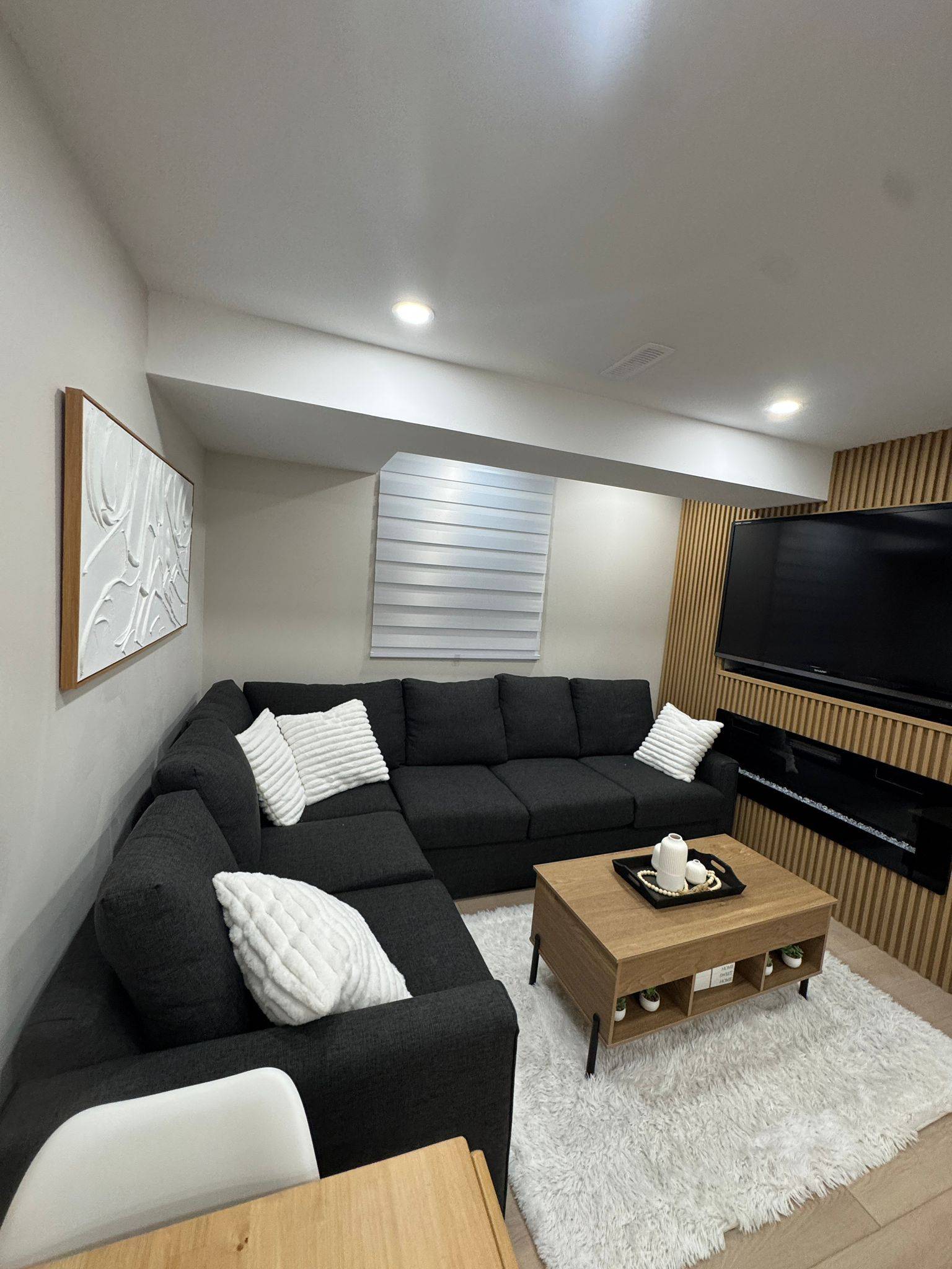 Mississauga, ON L5V 1X8,925 Cobb CT #Basement