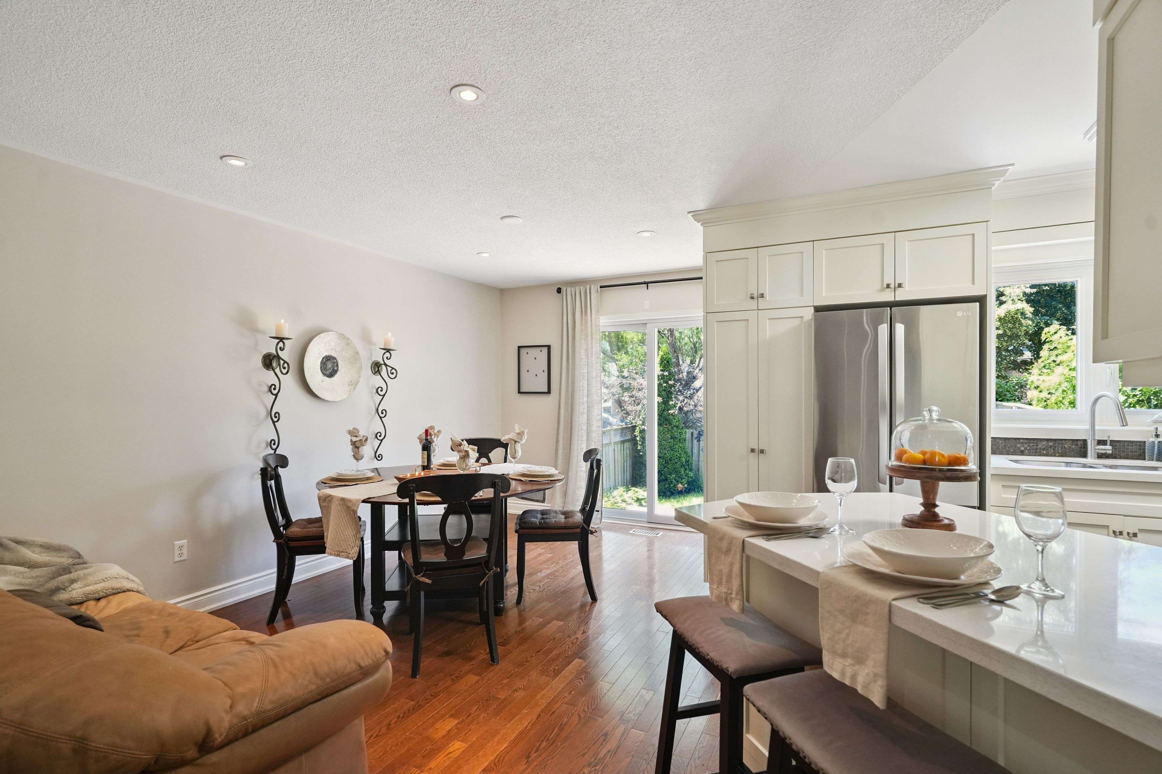 Burlington, ON L7M 4K7,2970 Glover LN