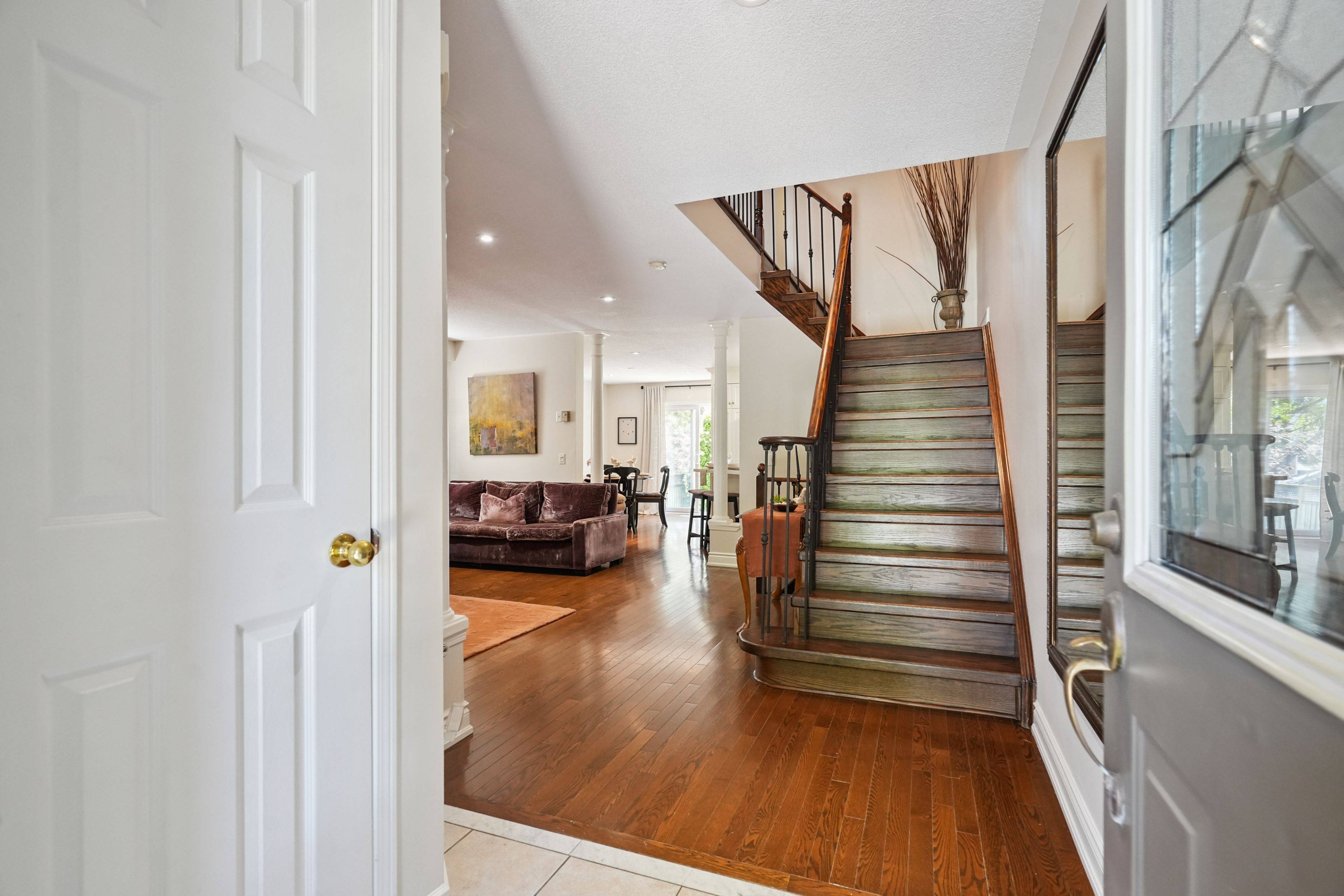 Burlington, ON L7M 4K7,2970 Glover LN