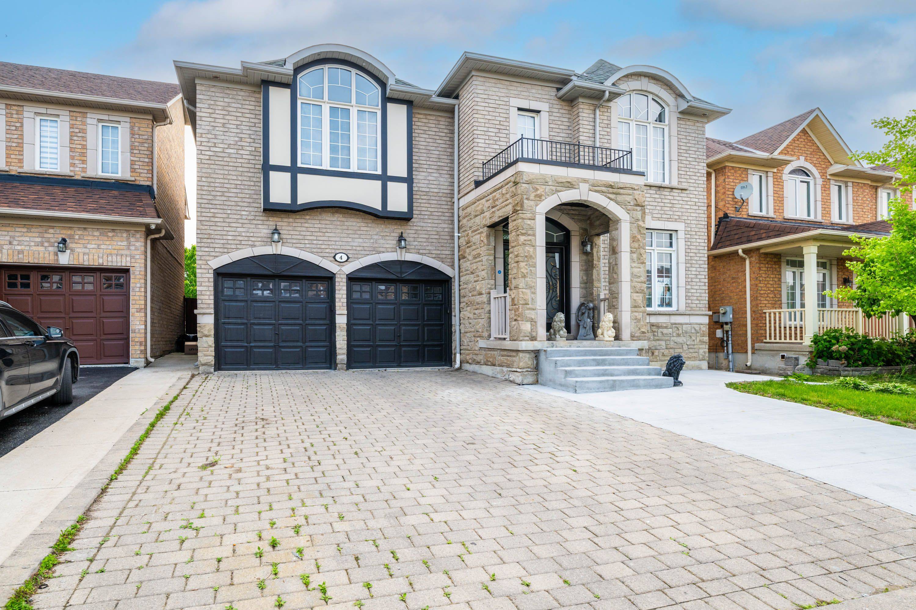 Brampton, ON L6R 3H6,4 Freshspring DR