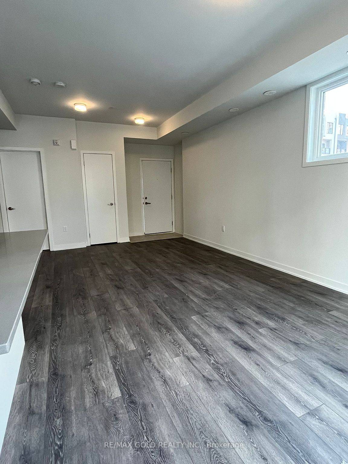 Mississauga, ON L5L 0B9,3556 The Collegeway DR #1602