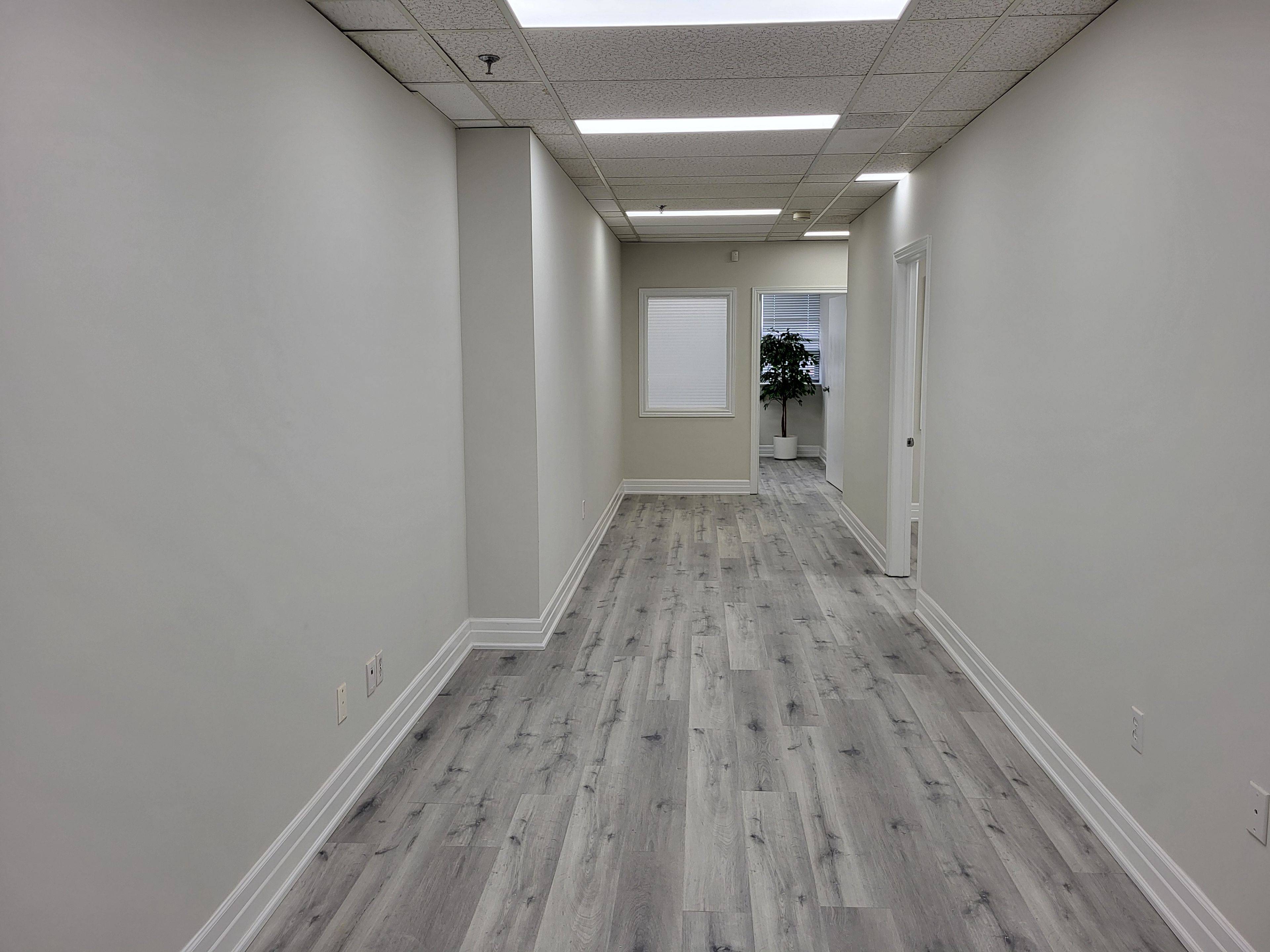 Toronto W05, ON M3J 2C7,1001 Finch AVE W #201