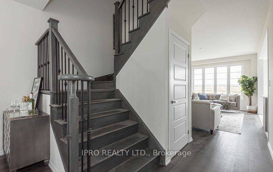 Hamilton, ON L8J 0M2,8 Toffee TRL