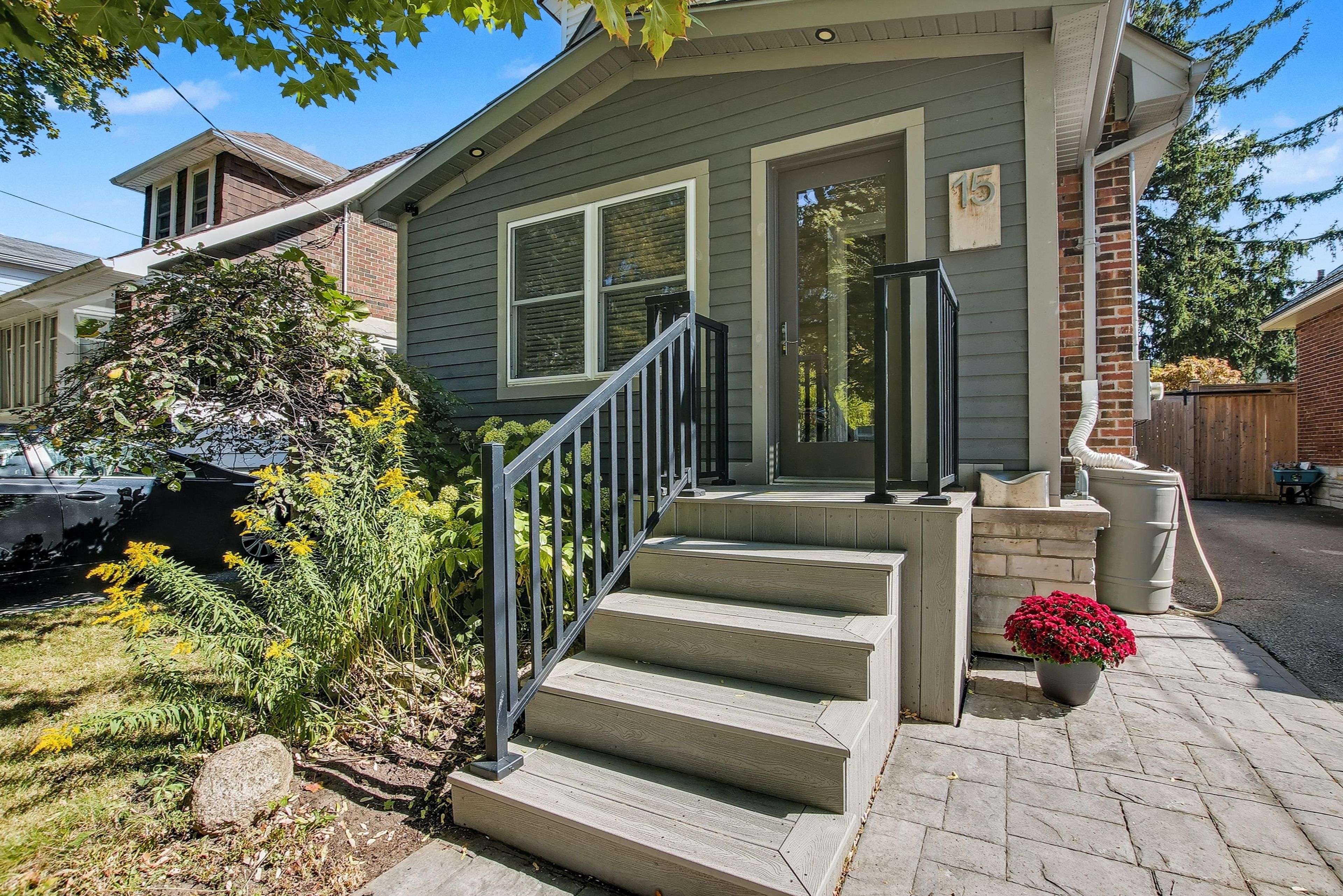 Guelph, ON N1H 1N2,15 Stull AVE