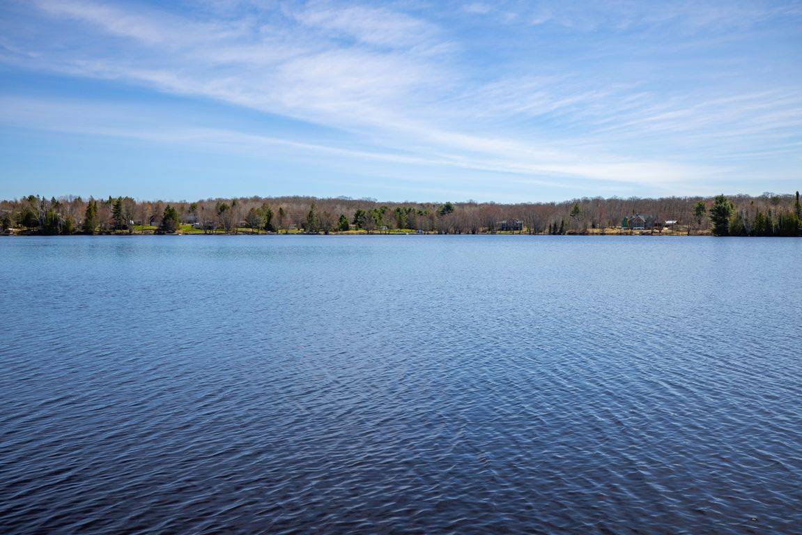 Mckellar, ON P2A 0B5,49 Hardies RD