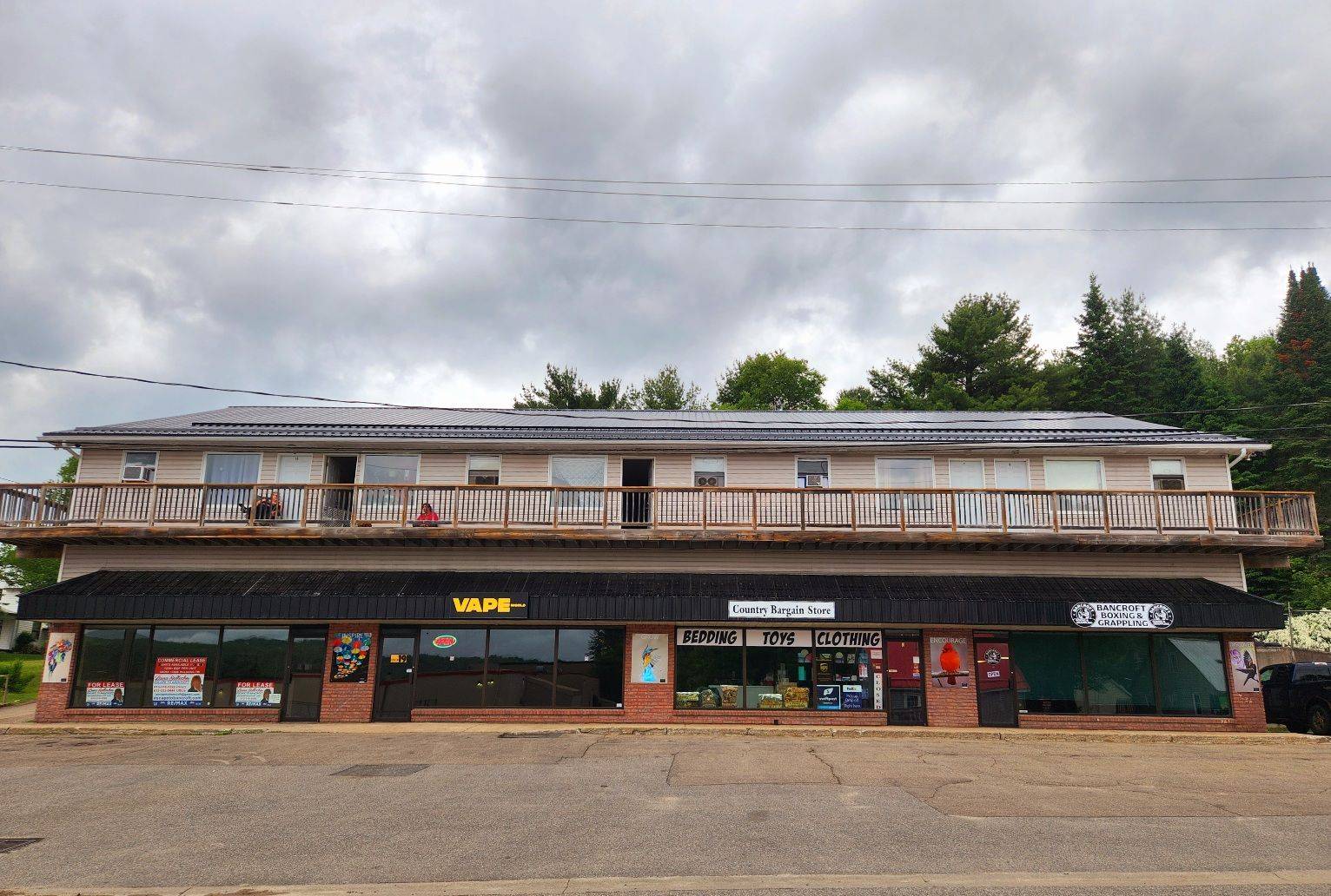 Bancroft, ON K0L 1C0,17 Snow RD #1