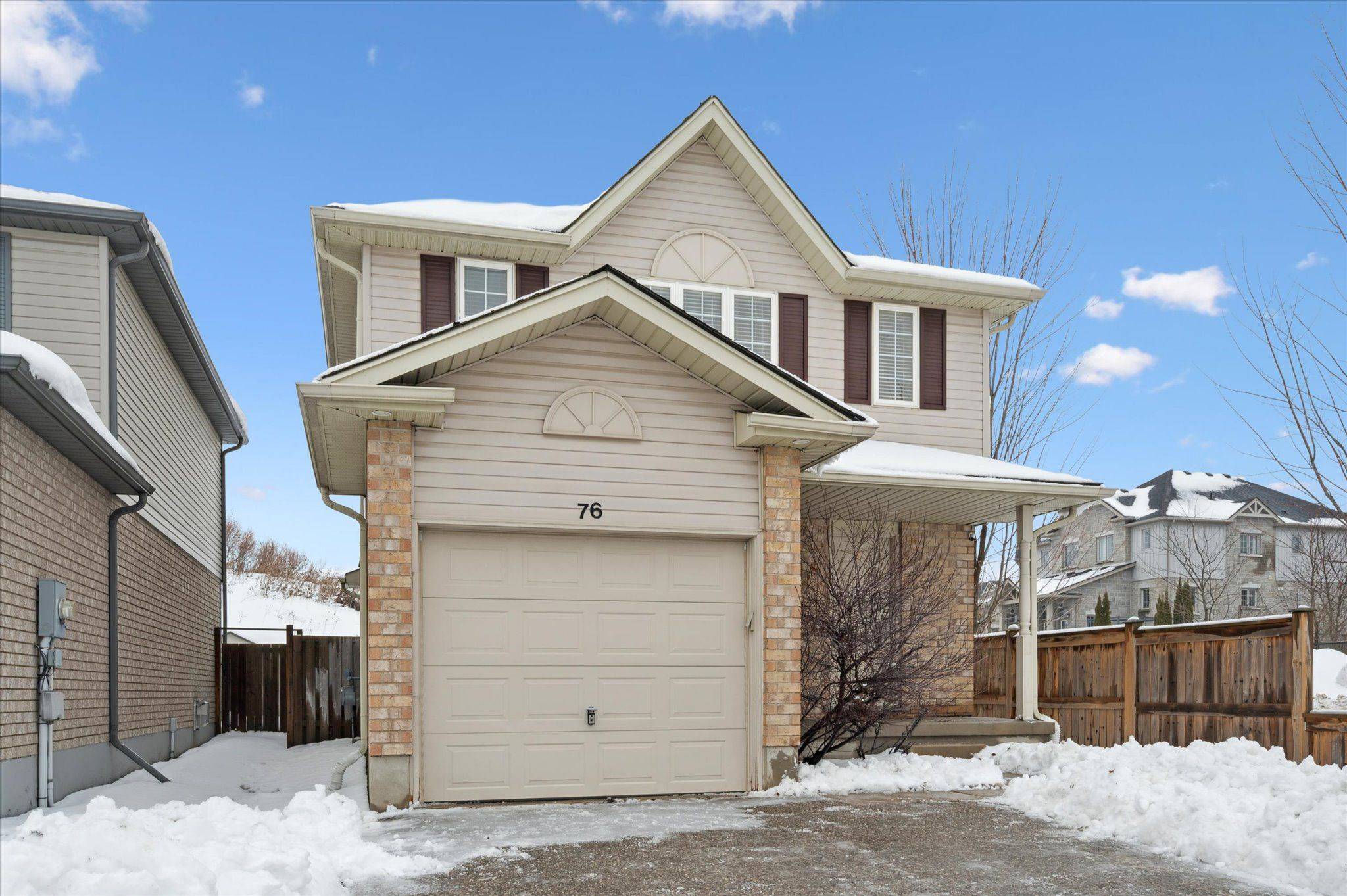 Kitchener, ON N2R 1X3,76 Templewood DR