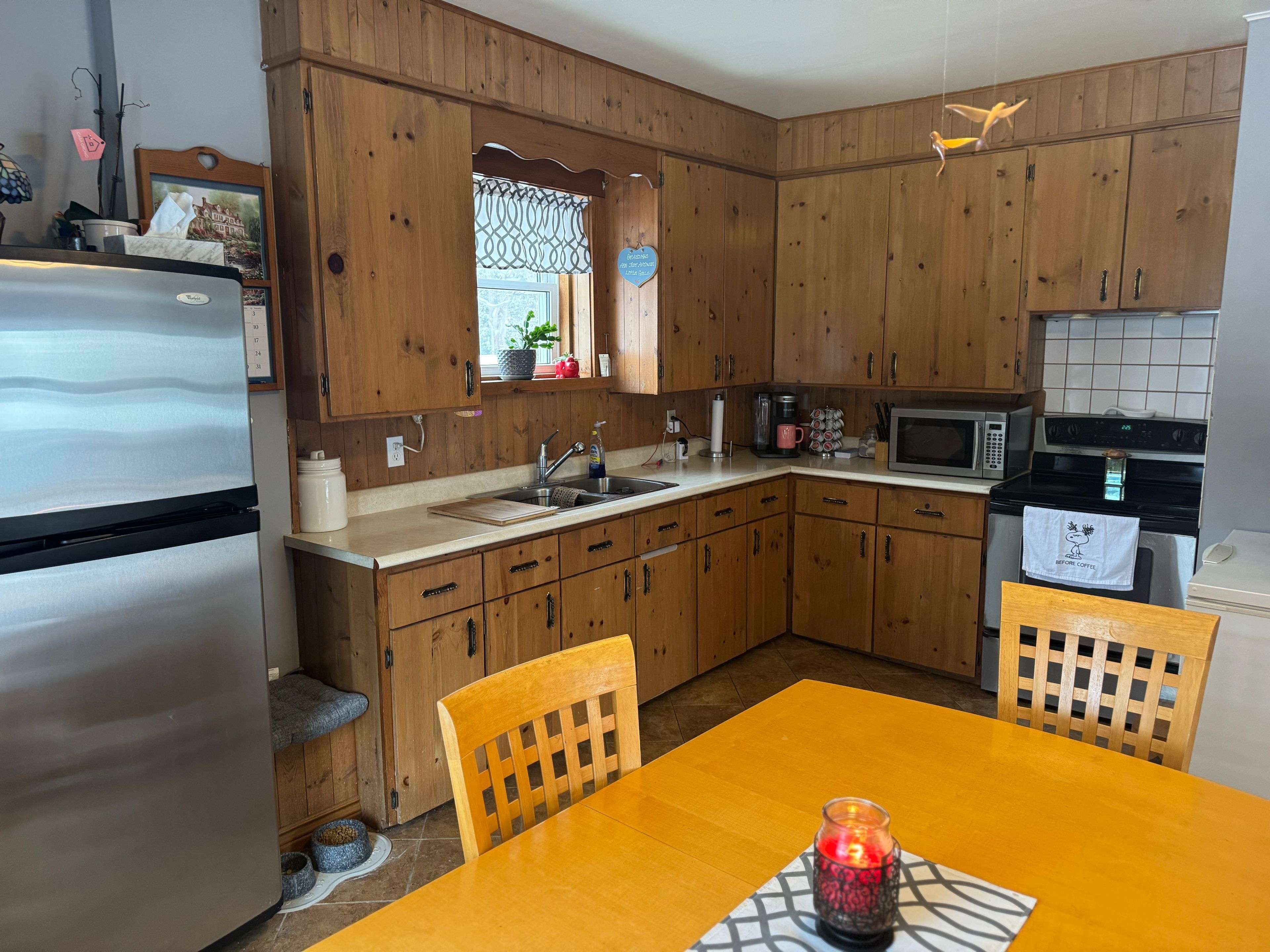 Lansdowne Village, ON K0E 1L0,11 James St ST