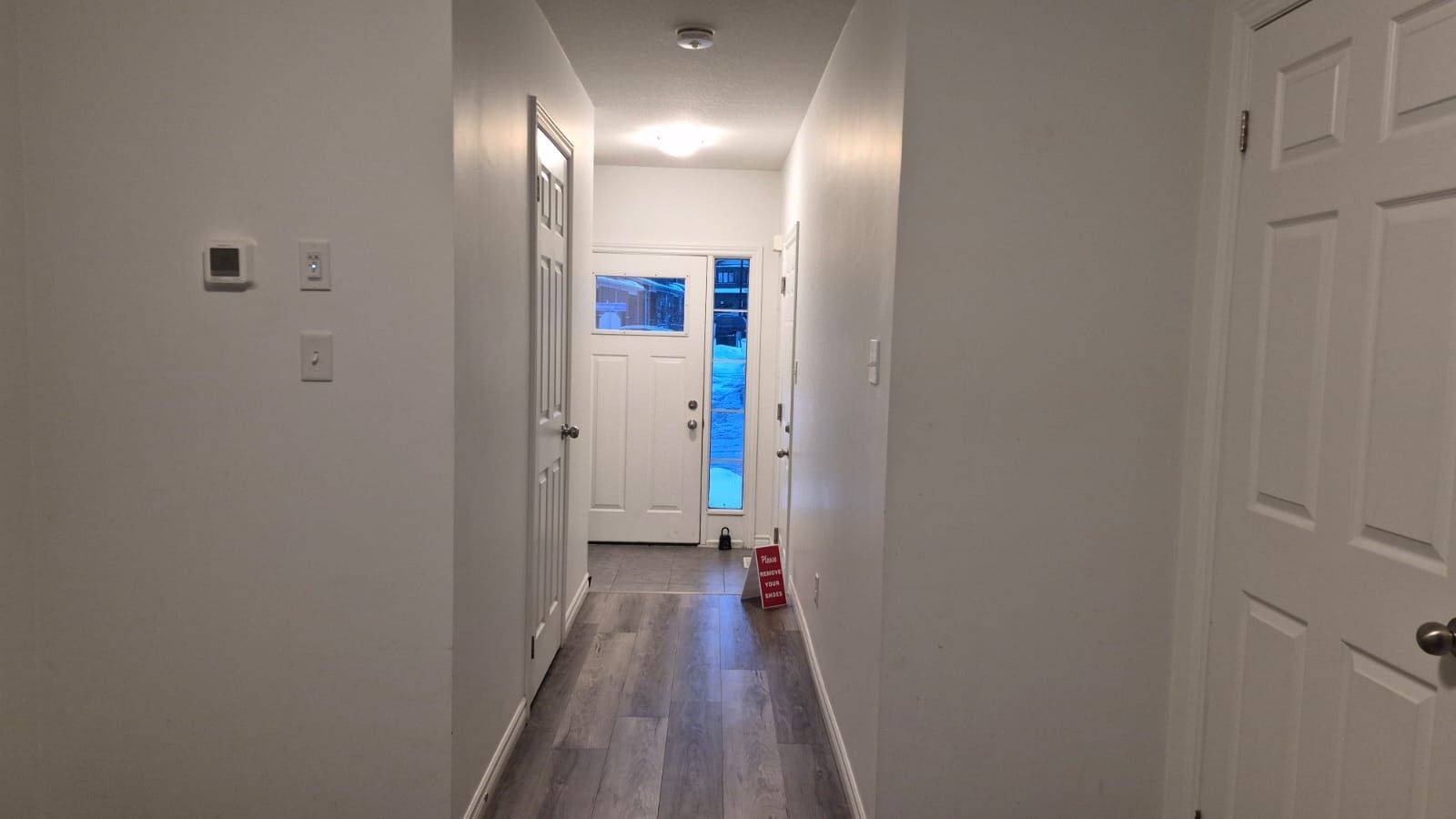 Kitchener, ON N2R 0P8,21 Woodedge CIR