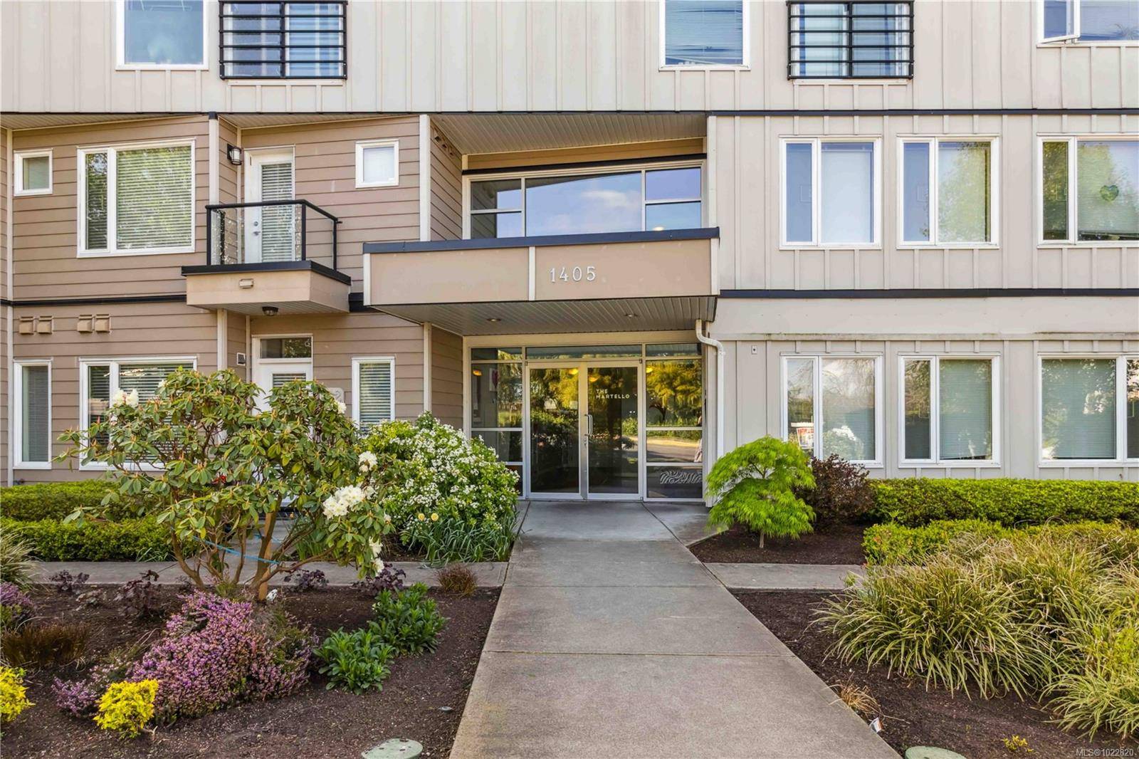 Esquimalt, BC V9A 0A4,1405 Esquimalt Rd #308