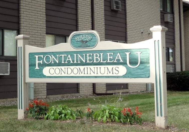 Waterford, MI 48328,995 N Cass Lake RD #229