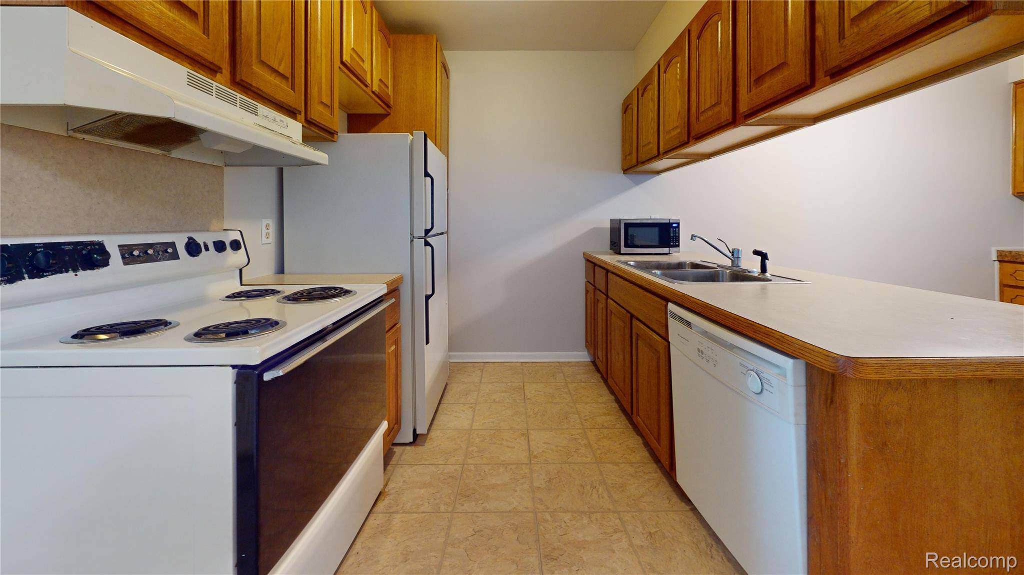 Waterford, MI 48328,995 N Cass Lake RD #229