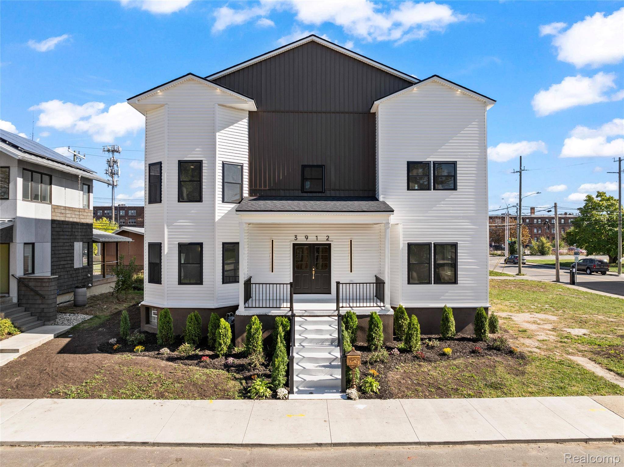 Detroit, MI 48201,3912 4th ST