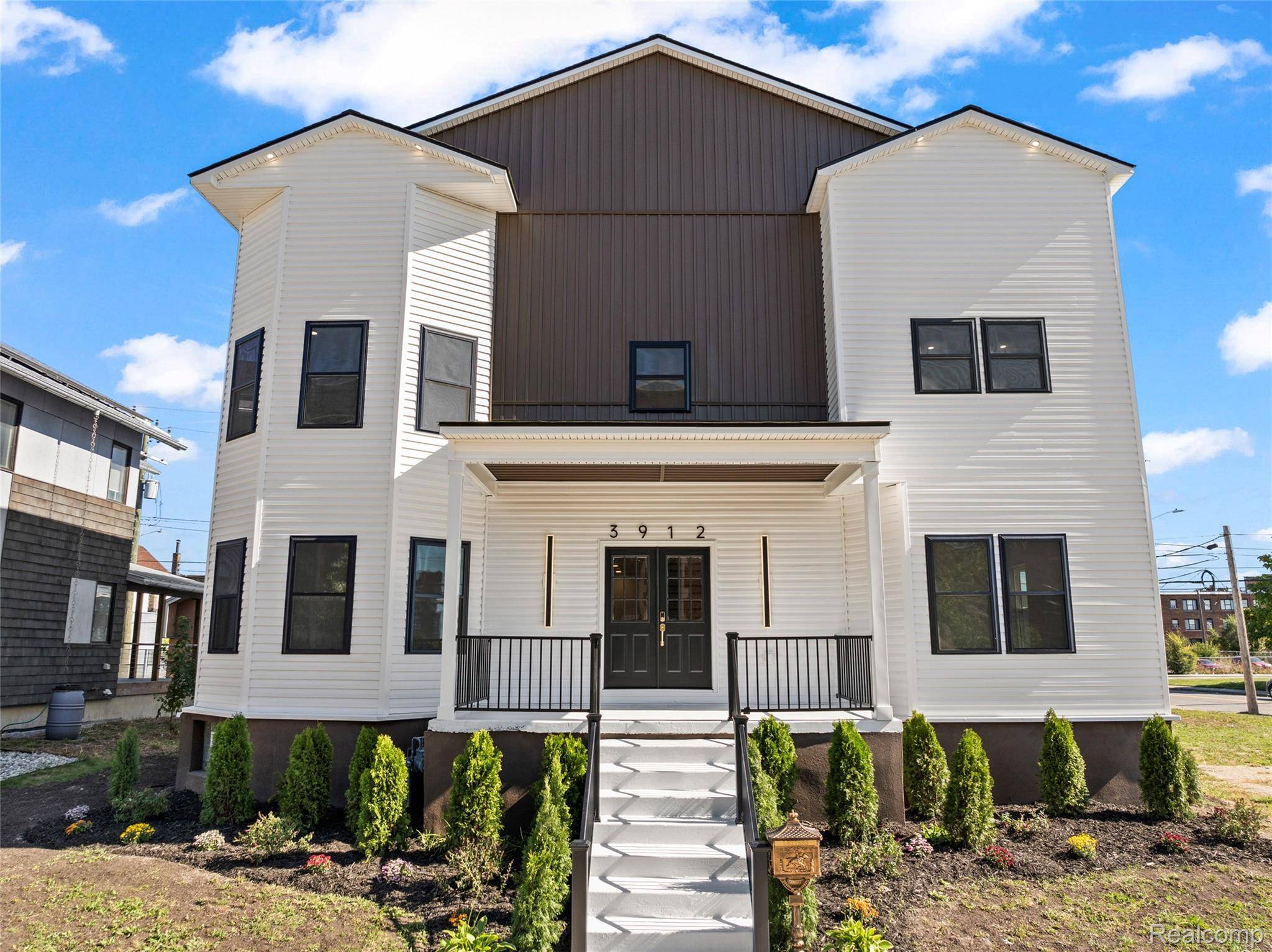 Detroit, MI 48201,3912 4th ST