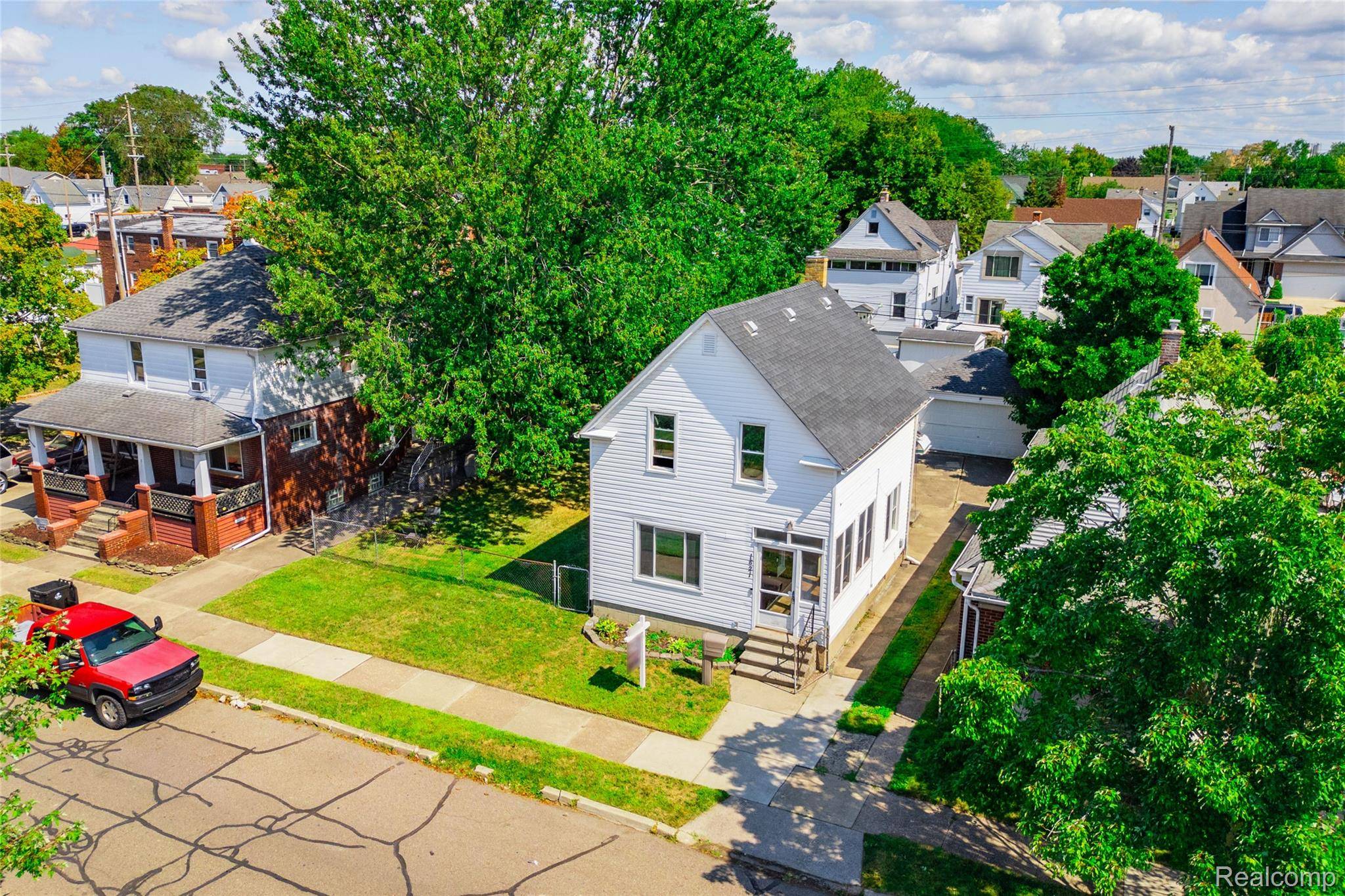 Wyandotte, MI 48192,1821 4th ST