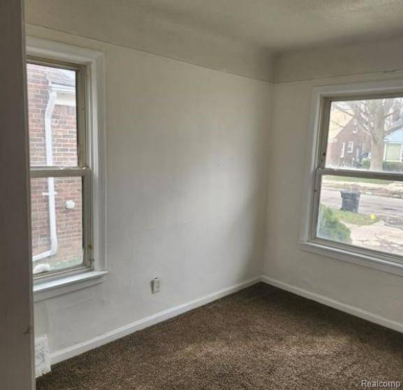 Detroit, MI 48228,9328 Patton ST