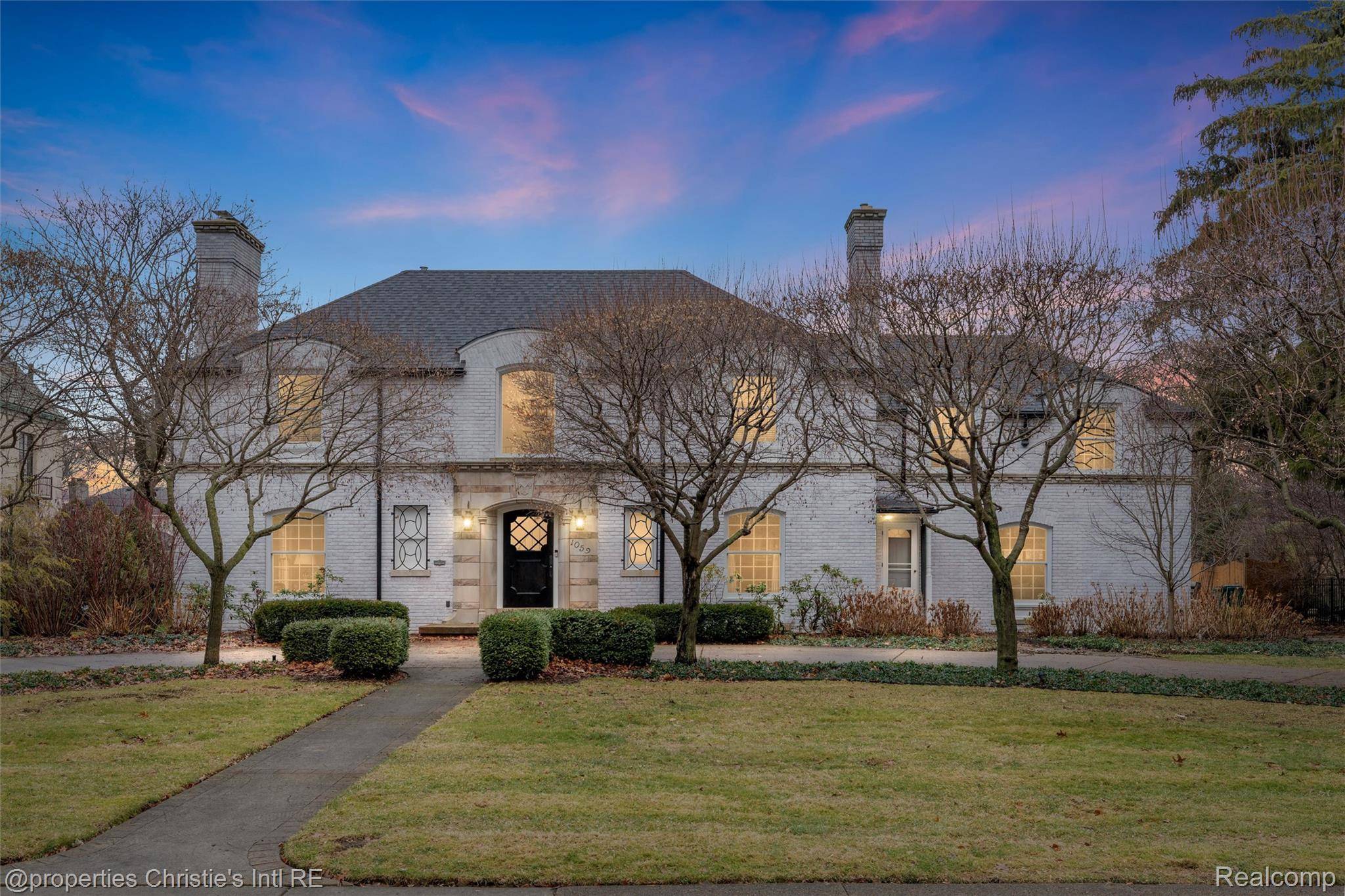 Grosse Pointe Park, MI 48230,1059 Berkshire RD