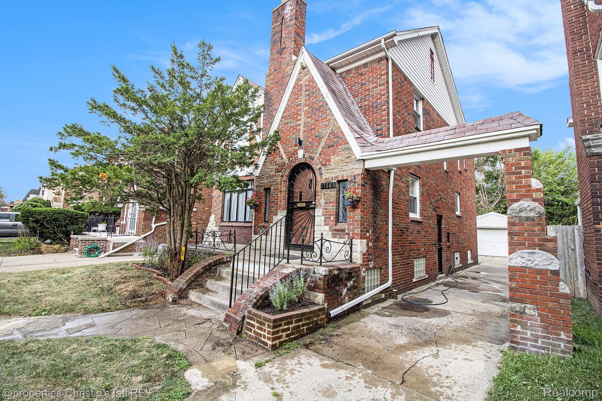 Detroit, MI 48221,17585 Wisconsin ST