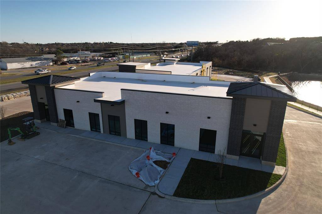 Burleson, TX 76028,2850 SW Wilshire Boulevard #102