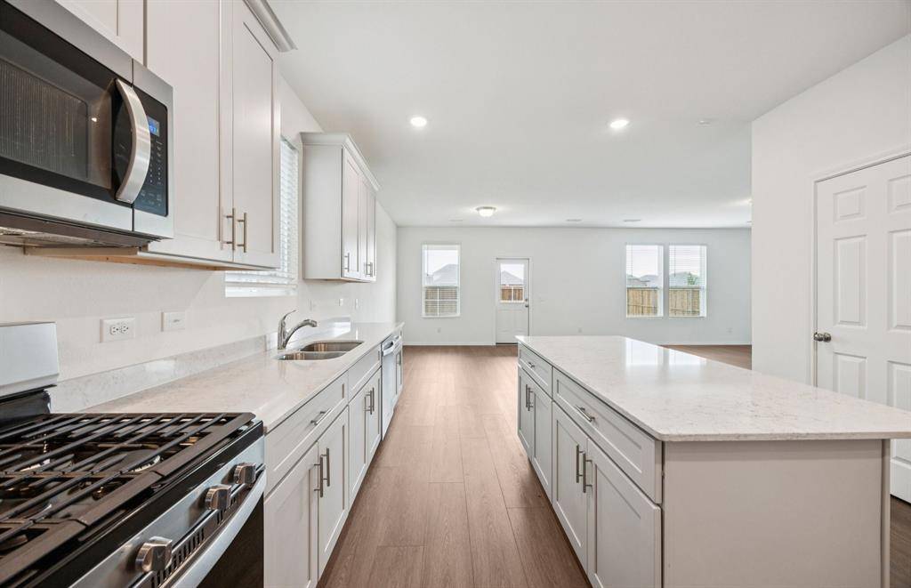 Princeton, TX 75407,2423 Roundstone Way