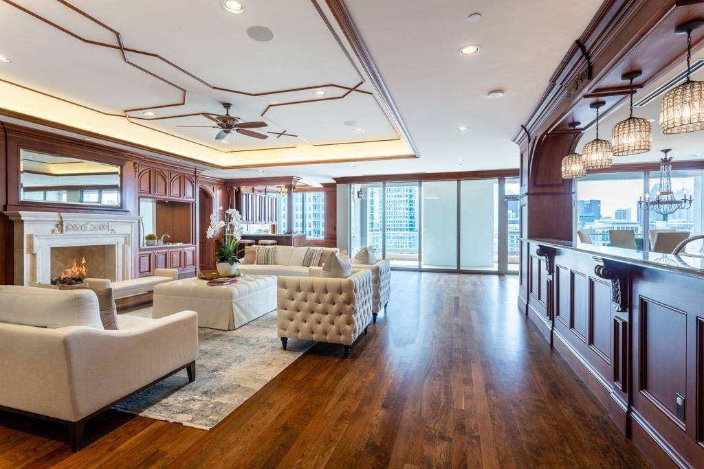 Dallas, TX 75201,2300 WOLF Street #19A