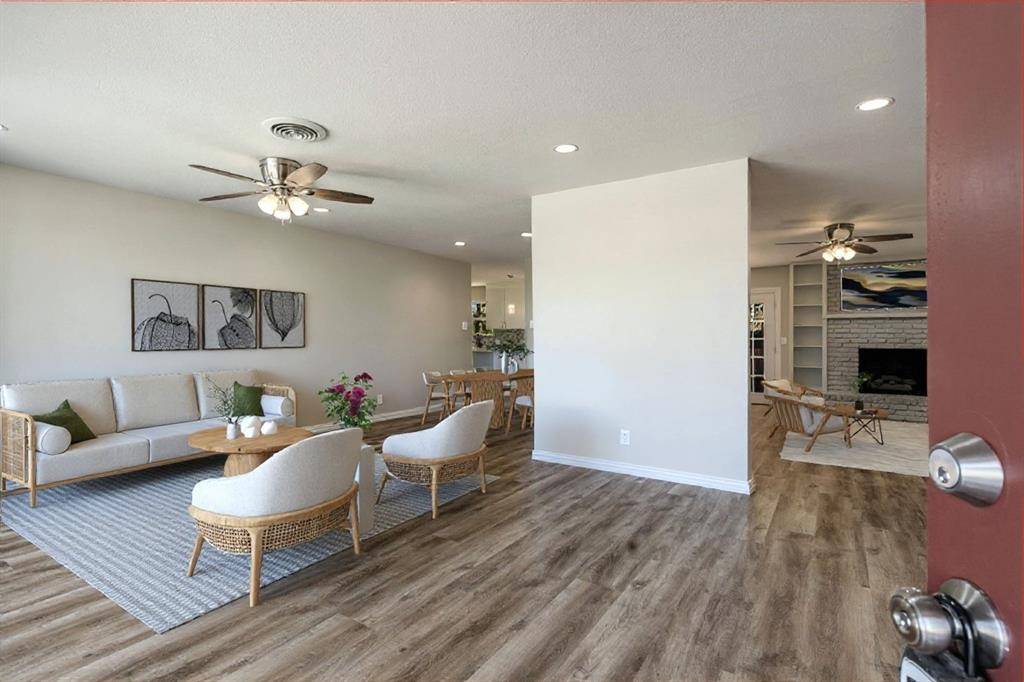 Bedford, TX 76022,93 Regents Park