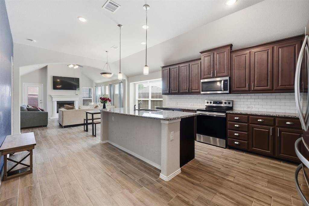 Fort Worth, TX 76140,1204 Queens Brook Lane