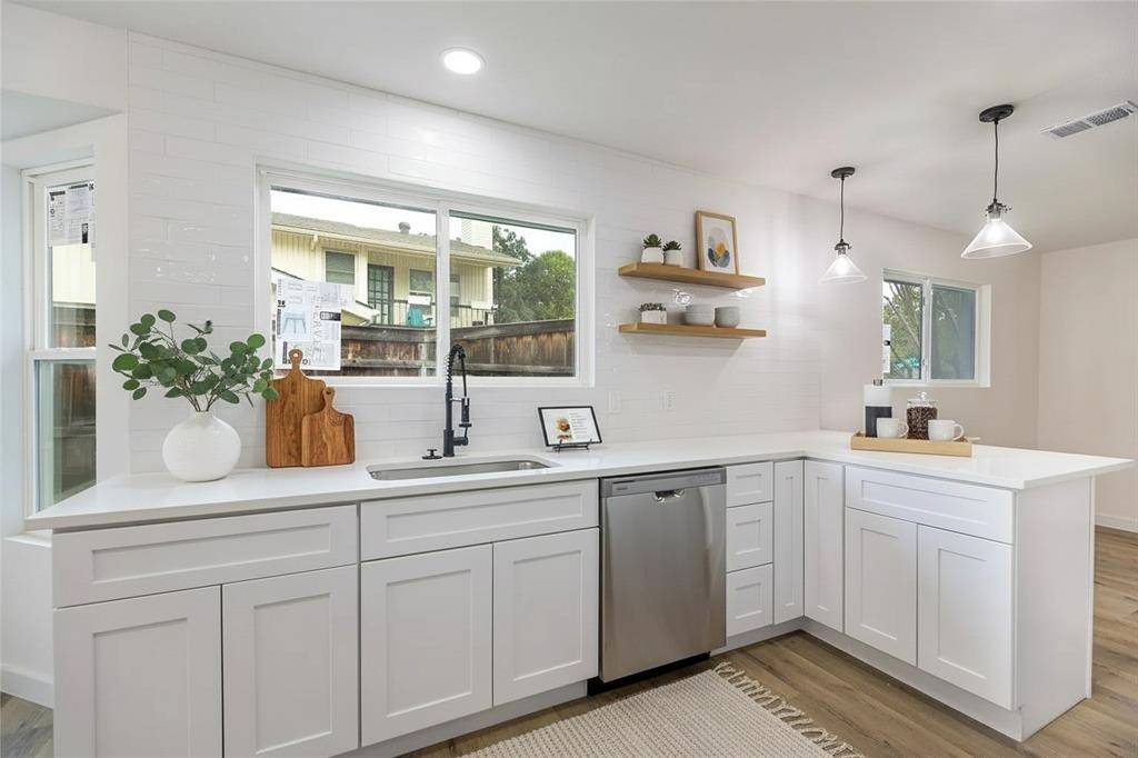 Garland, TX 75043,725 Middle Glen Drive